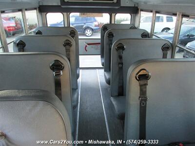 2006 Chevrolet Express SHUTTLE BUS VAN   - Photo 17 - Mishawaka, IN 46545
