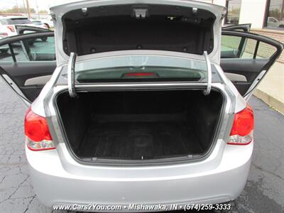 2012 Chevrolet Cruze LS - Photo 12 - Mishawaka, IN 46545