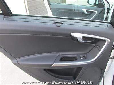 2017 Volvo S60 T5 Inscription   - Photo 18 - Mishawaka, IN 46545