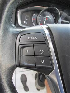 2017 Volvo S60 T5 Inscription   - Photo 32 - Mishawaka, IN 46545