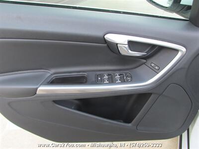 2017 Volvo S60 T5 Inscription   - Photo 13 - Mishawaka, IN 46545