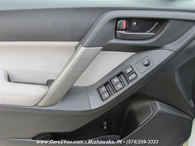 2015 Subaru Forester 2.5i Premium AWD   - Photo 9 - Mishawaka, IN 46545