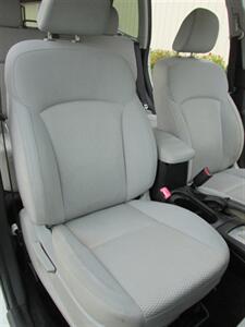 2015 Subaru Forester 2.5i Premium AWD   - Photo 19 - Mishawaka, IN 46545