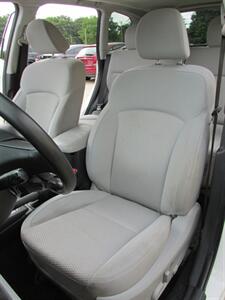 2015 Subaru Forester 2.5i Premium AWD   - Photo 11 - Mishawaka, IN 46545