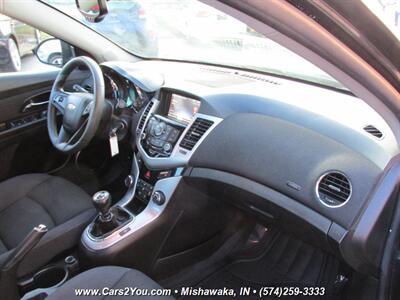 2016 Chevrolet Cruze Limited 1LT Manual   - Photo 16 - Mishawaka, IN 46545