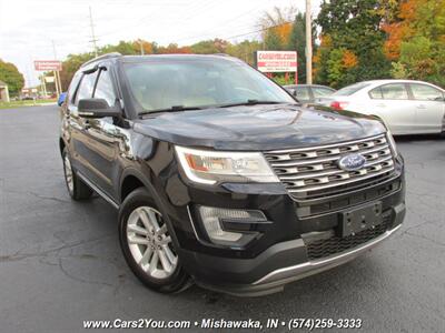 2017 Ford Explorer XLT   - Photo 1 - Mishawaka, IN 46545