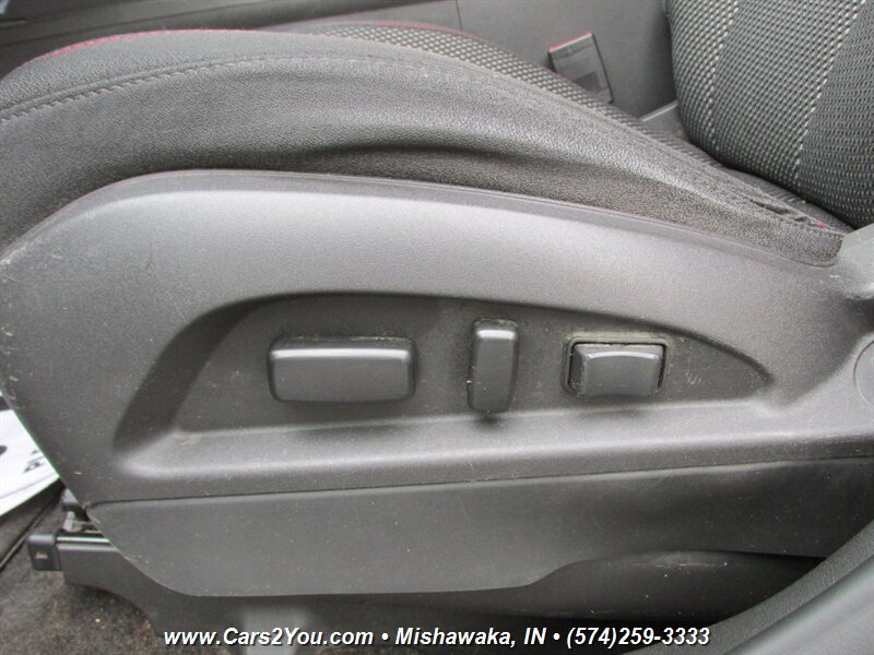 2016 Chevrolet Equinox LT - Photo 12 - Mishawaka, IN 46545