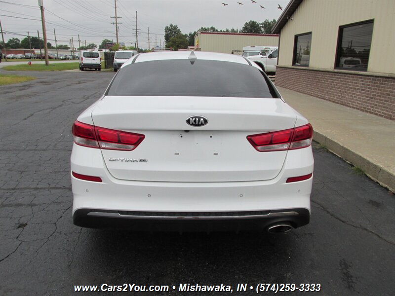 2019 Kia Optima LX - Photo 6 - Mishawaka, IN 46545