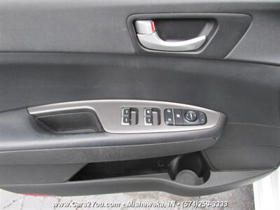 2019 Kia Optima LX - Photo 8 - Mishawaka, IN 46545