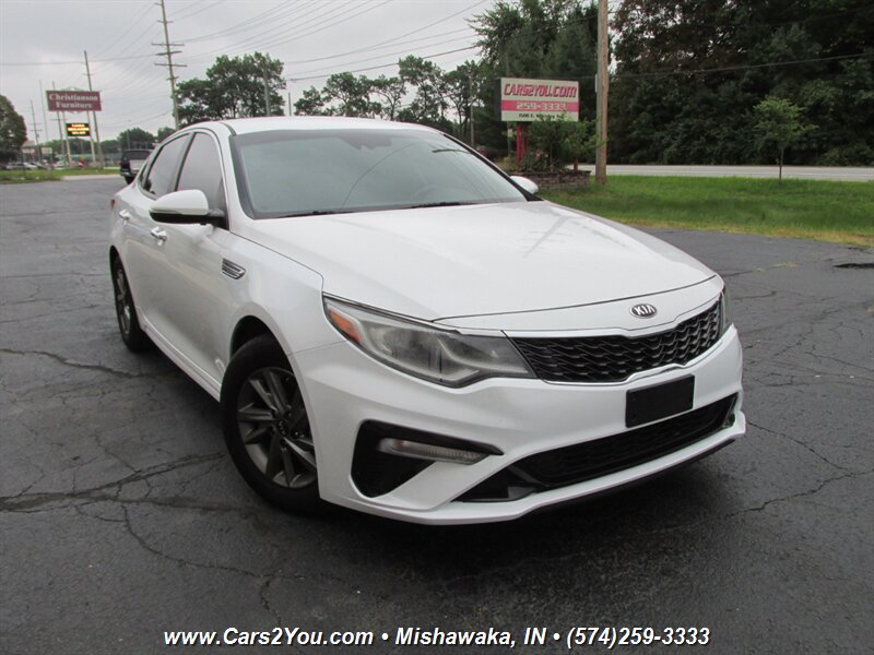 2019 Kia Optima LX   - Photo 1 - Mishawaka, IN 46545