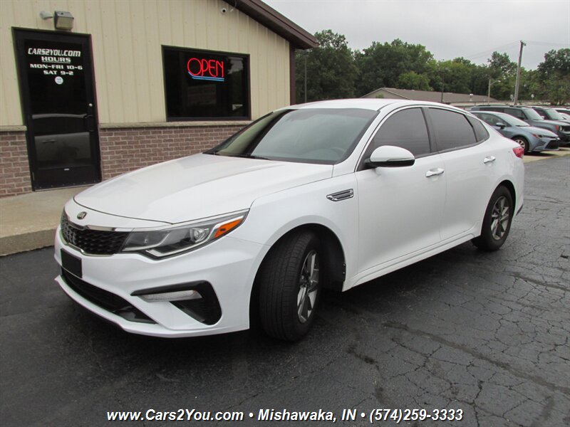 2019 Kia Optima LX - Photo 4 - Mishawaka, IN 46545