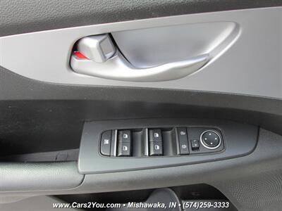 2023 Kia Forte LXS   - Photo 8 - Mishawaka, IN 46545
