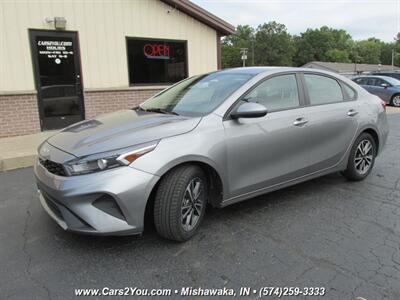2023 Kia Forte LXS   - Photo 3 - Mishawaka, IN 46545