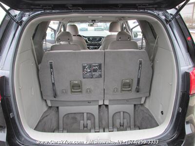 2018 Kia Sedona LX   - Photo 17 - Mishawaka, IN 46545
