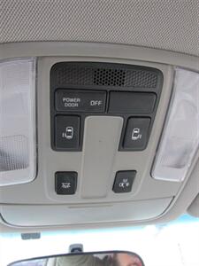 2018 Kia Sedona LX   - Photo 32 - Mishawaka, IN 46545