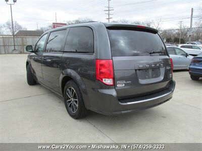 2016 Dodge Grand Caravan R/T   - Photo 4 - Mishawaka, IN 46545