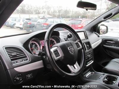 2016 Dodge Grand Caravan R/T   - Photo 9 - Mishawaka, IN 46545