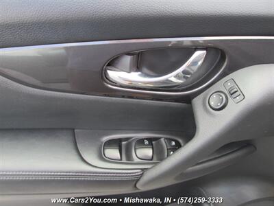 2018 Nissan Rogue 4x4 - Photo 10 - Mishawaka, IN 46545