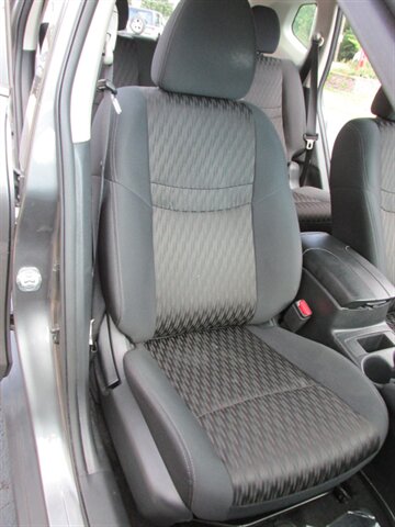 2018 Nissan Rogue 4x4 - Photo 19 - Mishawaka, IN 46545