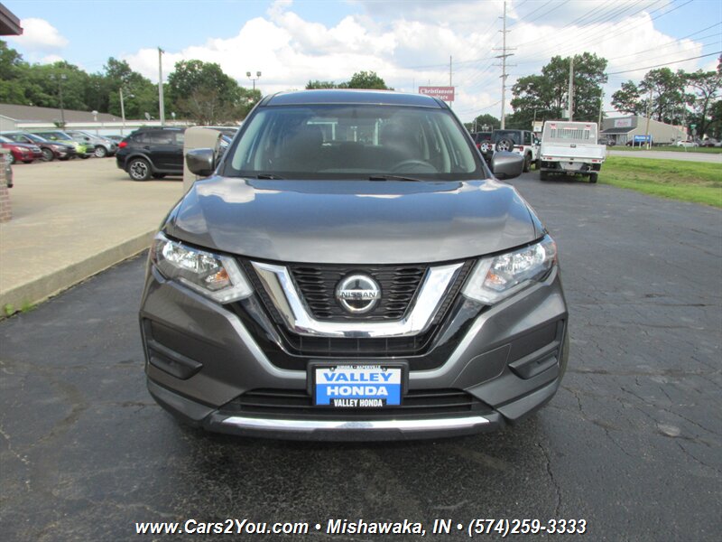 2018 Nissan Rogue 4x4 - Photo 2 - Mishawaka, IN 46545