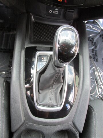 2018 Nissan Rogue 4x4 - Photo 32 - Mishawaka, IN 46545