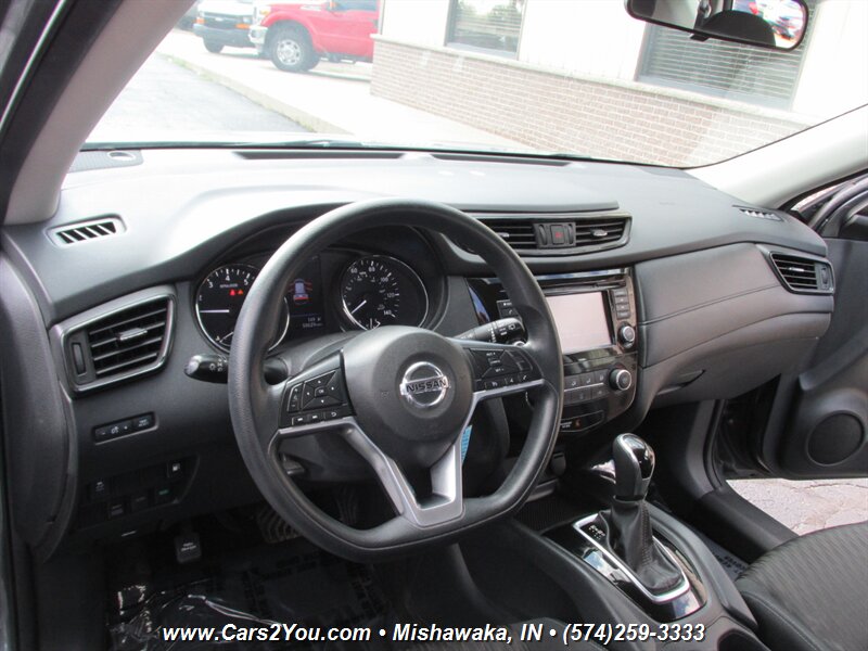 2018 Nissan Rogue 4x4 - Photo 11 - Mishawaka, IN 46545
