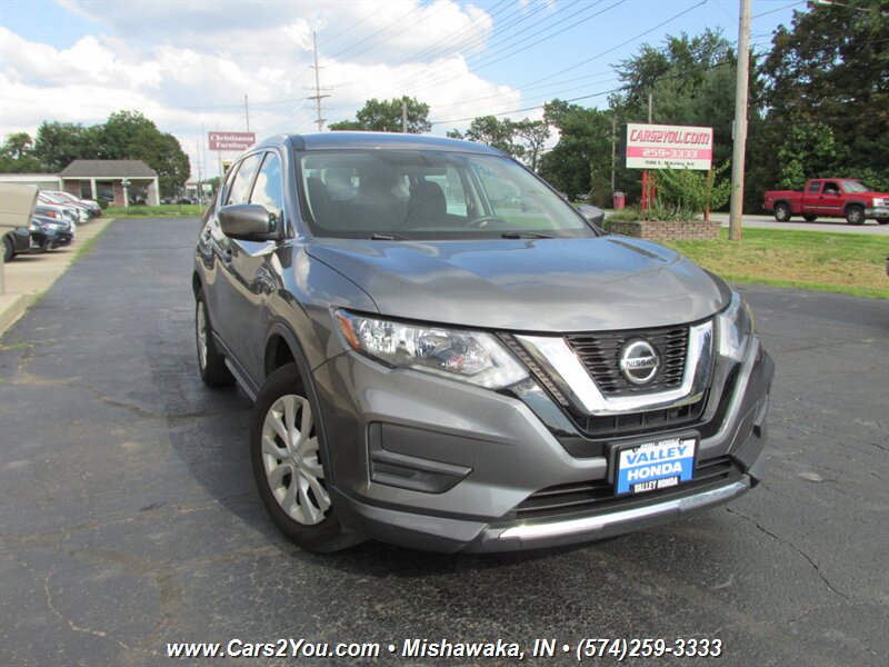 2018 Nissan Rogue 4x4   - Photo 1 - Mishawaka, IN 46545