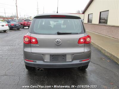 2011 Volkswagen Tiguan S   - Photo 5 - Mishawaka, IN 46545