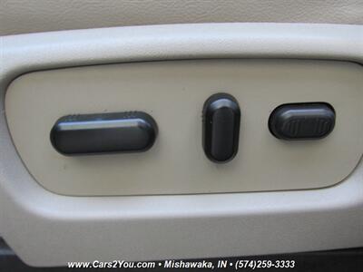 2013 Ford Explorer XLT 4x4 - Photo 13 - Mishawaka, IN 46545