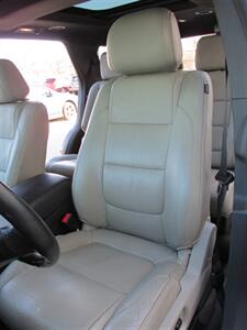 2013 Ford Explorer XLT 4x4 - Photo 12 - Mishawaka, IN 46545