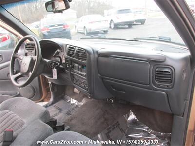 2000 Chevrolet S-10 LS - Photo 14 - Mishawaka, IN 46545