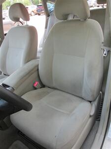 2007 Toyota Prius Hybrid Electric - Photo 6 - Mishawaka, IN 46545