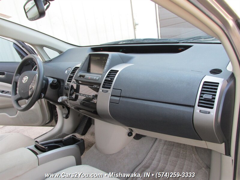 2007 Toyota Prius Hybrid Electric - Photo 21 - Mishawaka, IN 46545