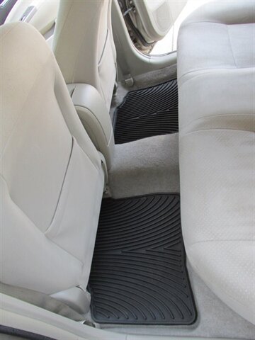 2007 Toyota Prius Hybrid Electric - Photo 8 - Mishawaka, IN 46545