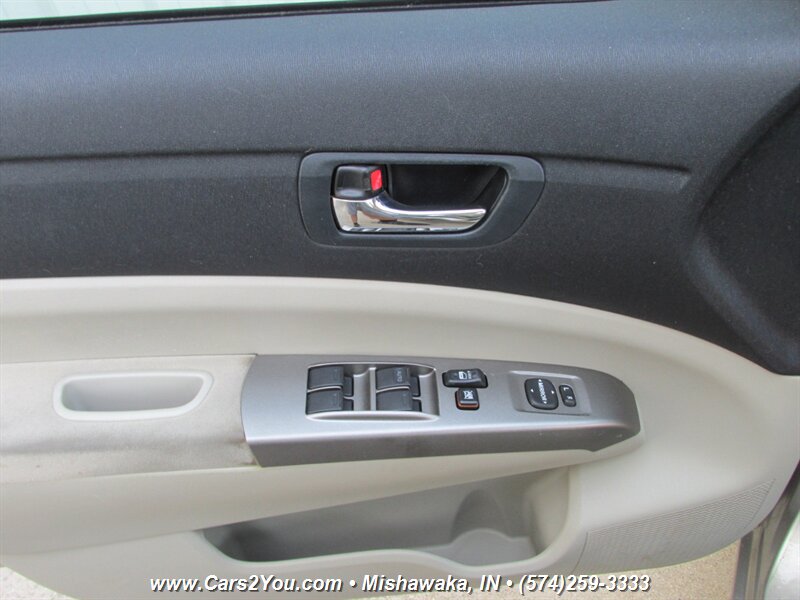 2007 Toyota Prius Hybrid Electric - Photo 5 - Mishawaka, IN 46545