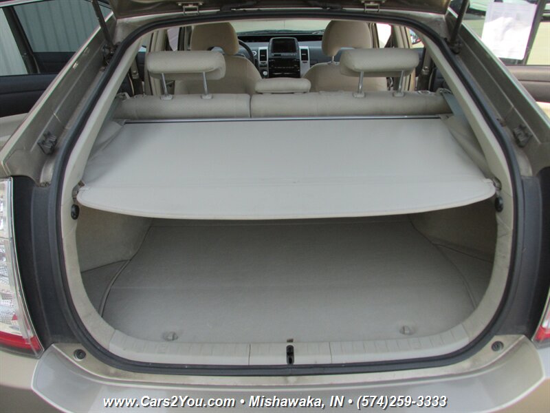 2007 Toyota Prius Hybrid Electric - Photo 10 - Mishawaka, IN 46545