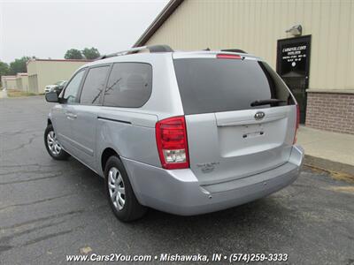 2011 Kia Sedona LX Convenience   - Photo 4 - Mishawaka, IN 46545