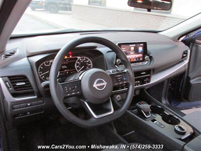 2023 Nissan Rogue SV AWD - Photo 8 - Mishawaka, IN 46545