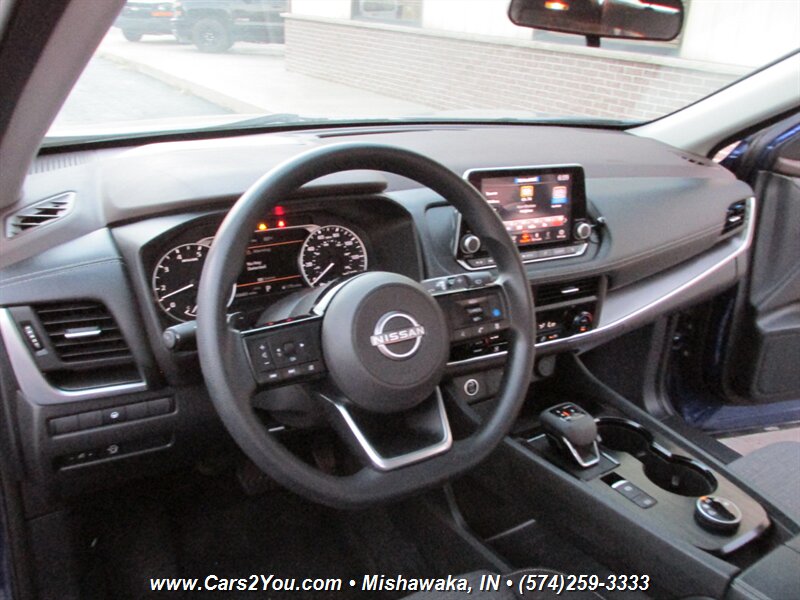 2023 Nissan Rogue SV AWD - Photo 8 - Mishawaka, IN 46545