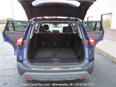 2023 Nissan Rogue SV AWD - Photo 12 - Mishawaka, IN 46545