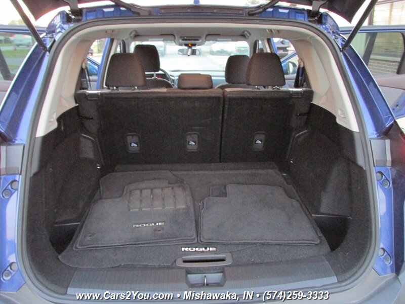 2023 Nissan Rogue SV AWD - Photo 13 - Mishawaka, IN 46545
