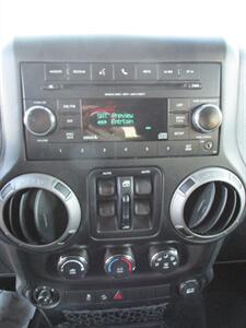 2017 Jeep Wrangler Unlimited Sport 4x4 - Photo 22 - Mishawaka, IN 46545