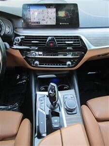 2017 BMW 530i xDrive - Photo 26 - Mishawaka, IN 46545