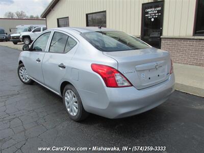 2013 Nissan Versa 1.6 S   - Photo 3 - Mishawaka, IN 46545