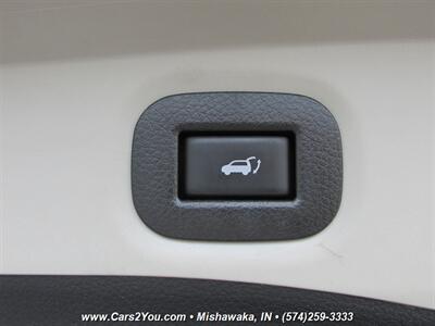 2017 Nissan Rogue SV - Photo 16 - Mishawaka, IN 46545