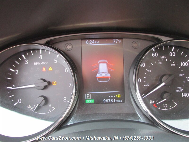 2017 Nissan Rogue SV - Photo 23 - Mishawaka, IN 46545