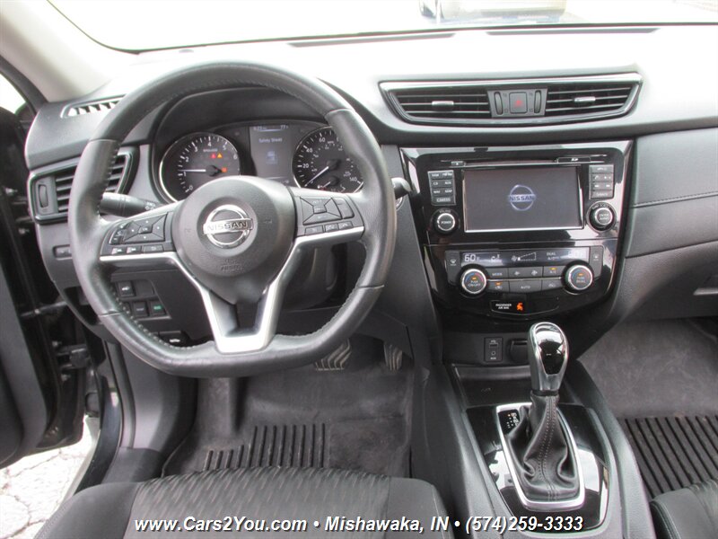 2017 Nissan Rogue SV - Photo 21 - Mishawaka, IN 46545