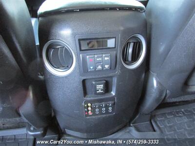 2010 Honda Pilot Touring w/Navi w/DVD   - Photo 13 - Mishawaka, IN 46545