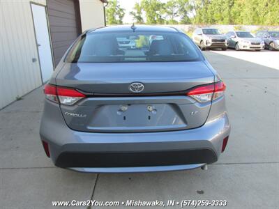 2022 Toyota Corolla LE - Photo 5 - Mishawaka, IN 46545