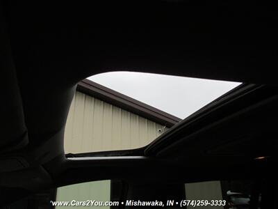 2010 Honda Odyssey Touring   - Photo 8 - Mishawaka, IN 46545